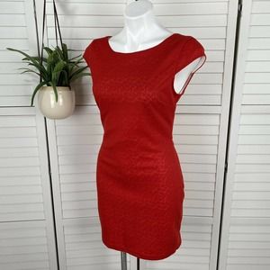 Adelyn Rae Red‎ Lace Sheath Cocktail Dress Crisscross Back Cap Sleeves Size S